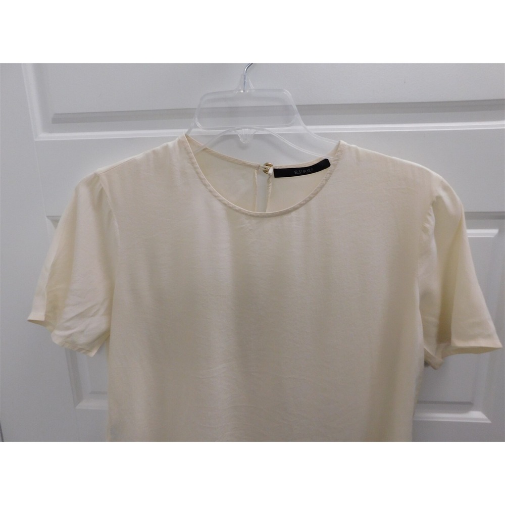 Gucci Ivory‎ 100% Silk Short Sleeve Blouse sz 40 - Picture 2 of 6